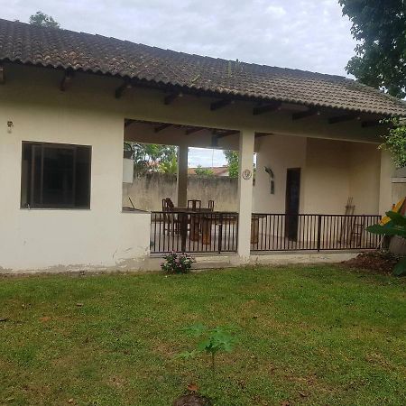 Belissima Casa Em Itauna A 300 Metros Da Praia 사콰레마 외부 사진
